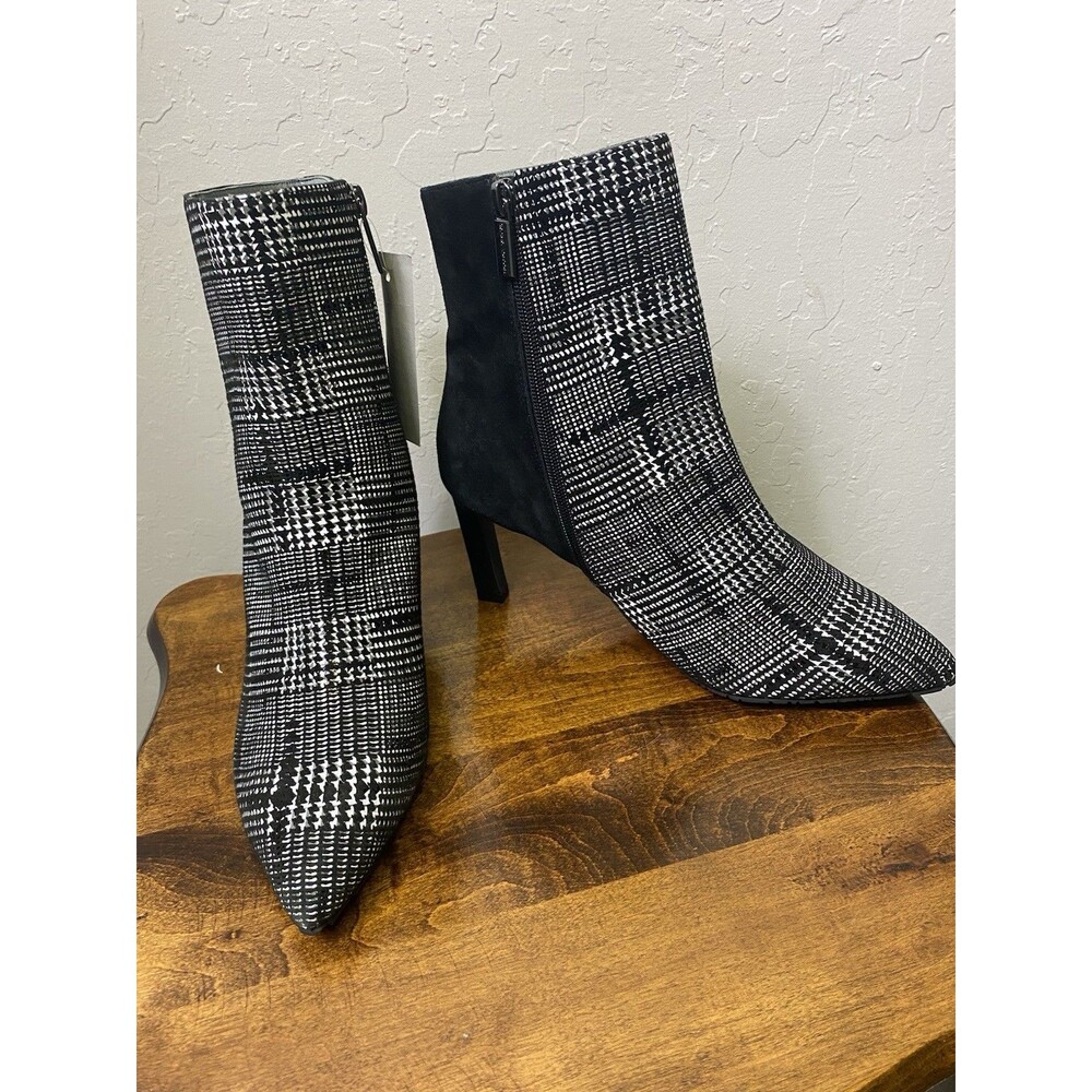 NWOT Sacha London Black White Houndstooth Pointed Toe Ankle Bootie Leather Zip 9